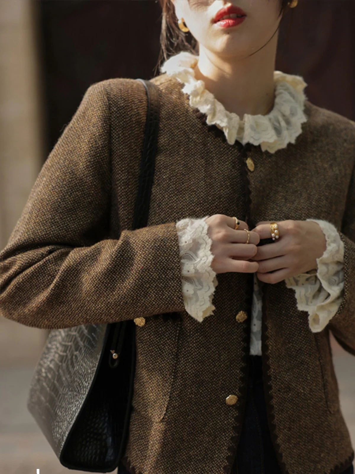 Короткий топ French sle Retro High Sense Fried Street с грубыми цветами шерстяная изящная верхняя