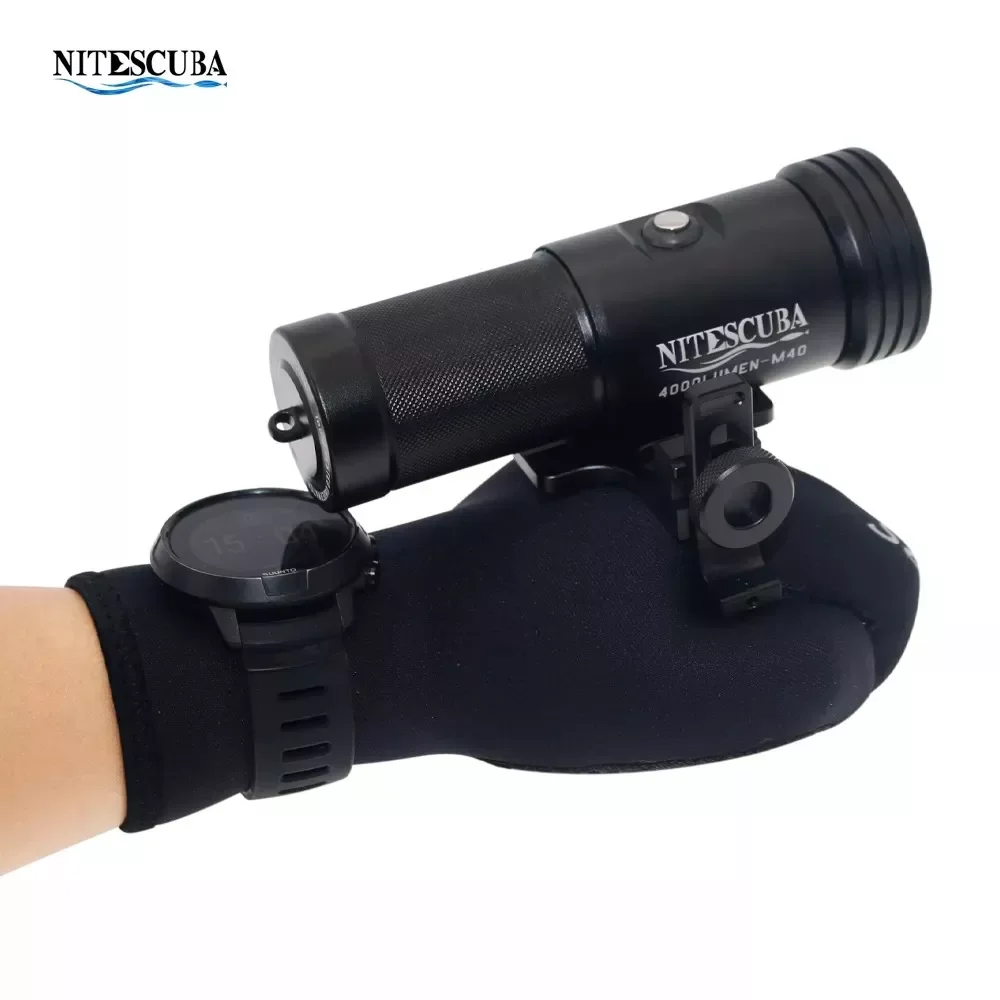 

NEW2023 M40 LED diving Flashlight 4000 Lumen IP68 lamp Waterproof video led camping light 100m underwater photography night