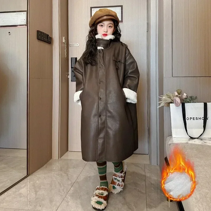 Зимнее пальто из искусственной кожи на флисе для девочек 12-13 лет