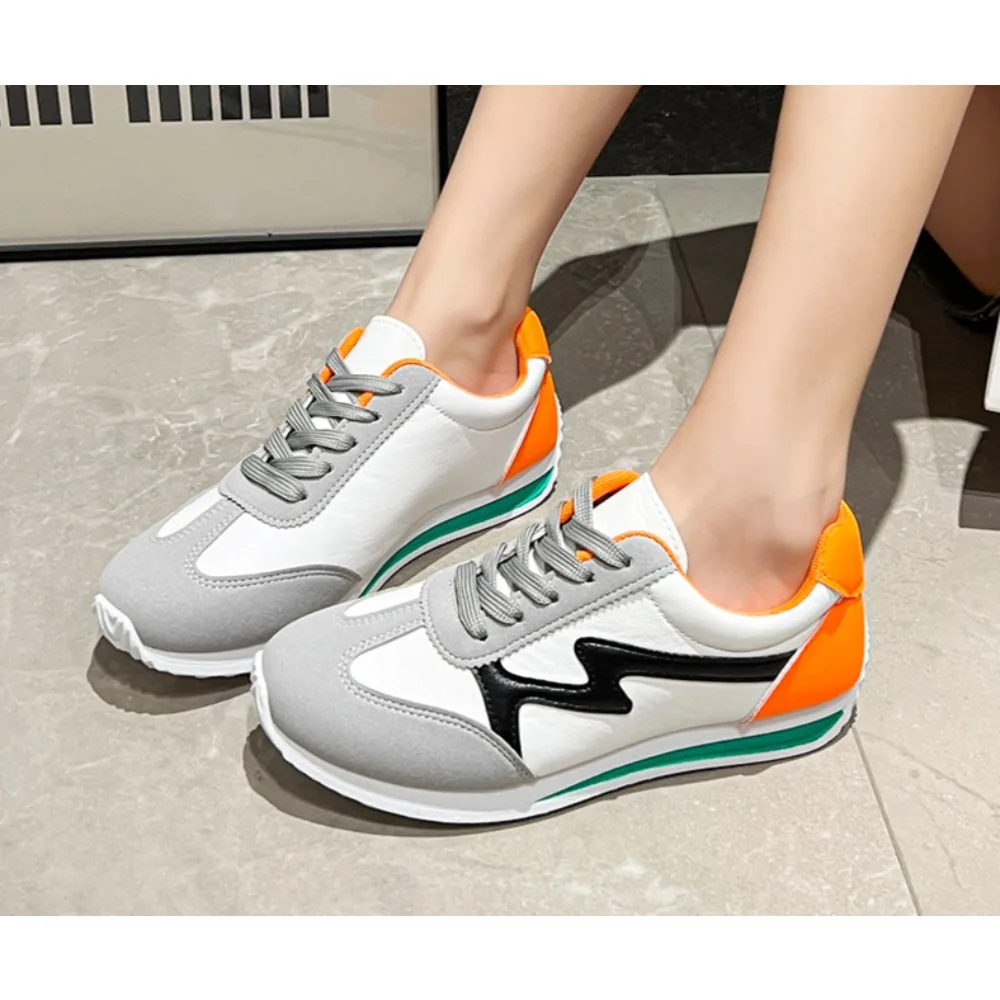 Женские дизайнерские кроссовки с круглой головкой легкие универсальные дышащие