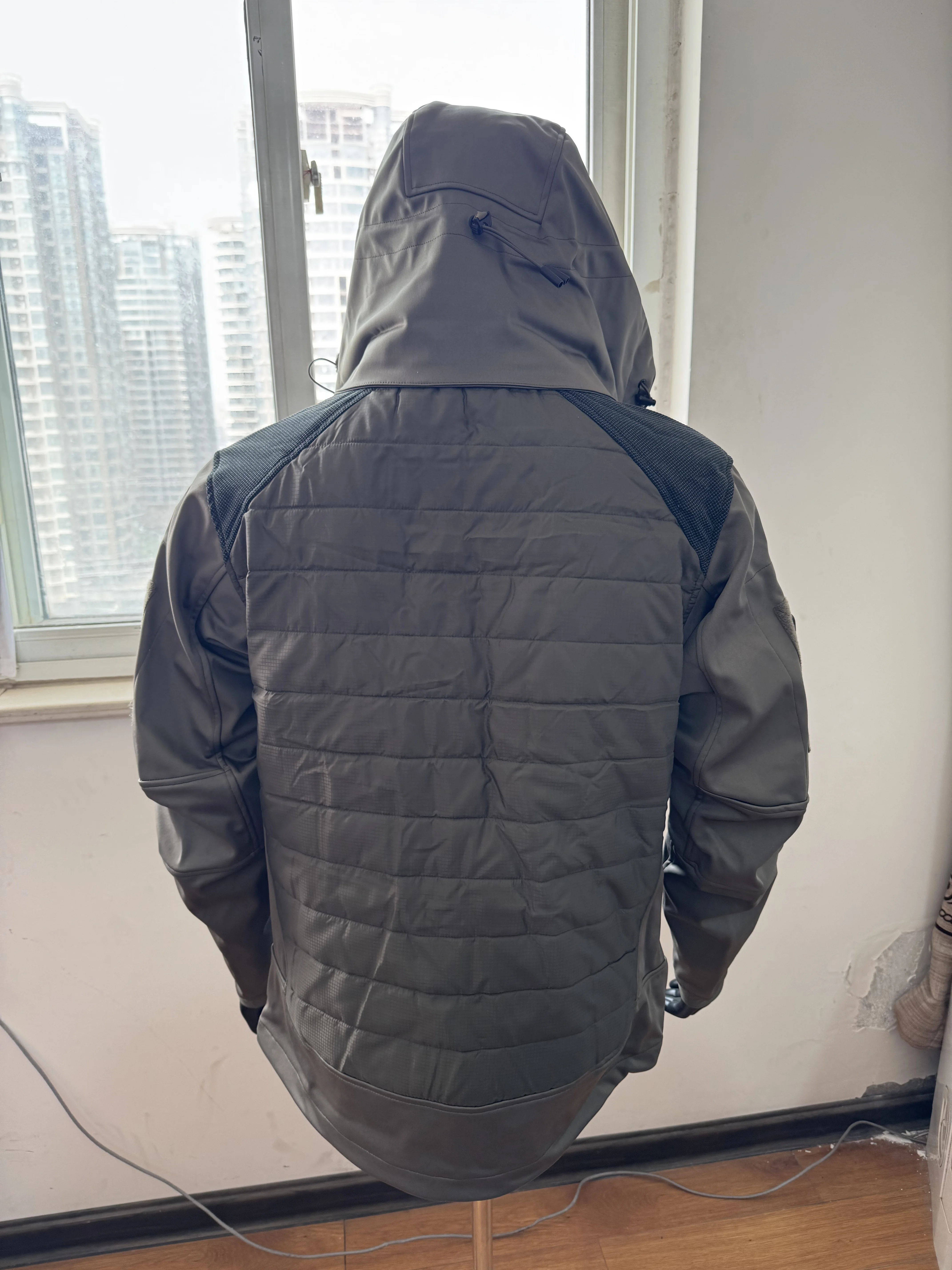 Фото Тактическая куртка ISG2.0 Special Operations Edition Soft Shell Тактическая плюшевая куртка Soft Shell №2
