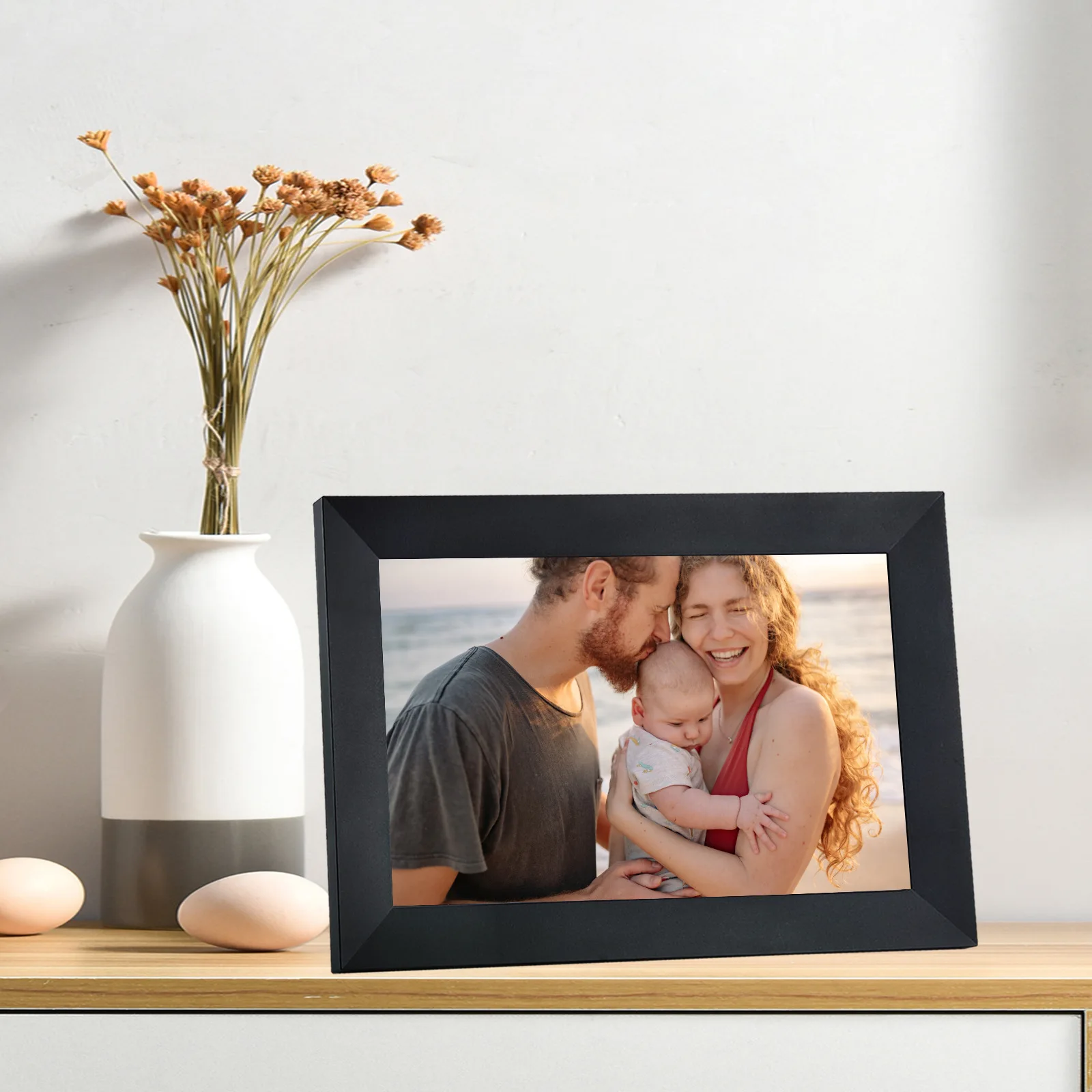 

Best Gift WiFi 10.1 Inch Digital Picture Frame 1280x800 IPS Touch Screen 16GB Smart Photo Frame APP Control WF-105T