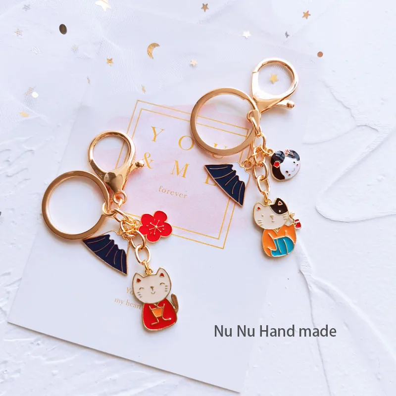 

Japanese Mount Fuji Keychain Cute Cat Key Ring Personalized Pendant For Clothes Car Backpack Keyring Couple Gift