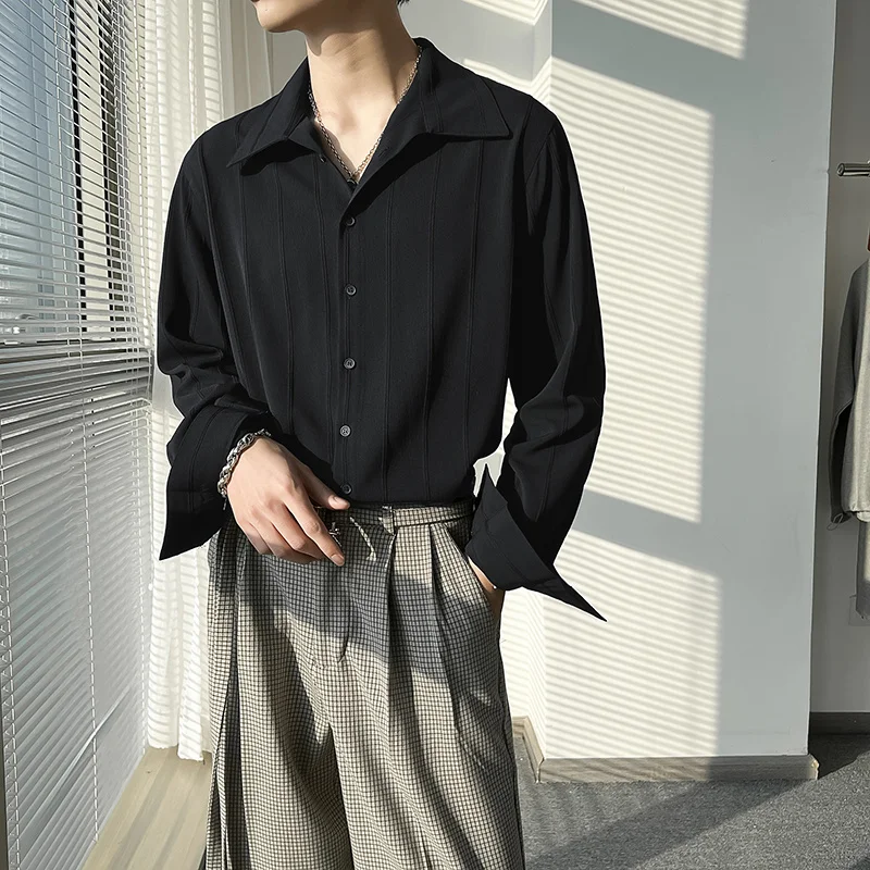 2022 Spring Black/White Shirt Men Fashion Society Mens Dress Shirt Korean Loose Long Sleeve Shirts Mens Casual Pleated Shirt