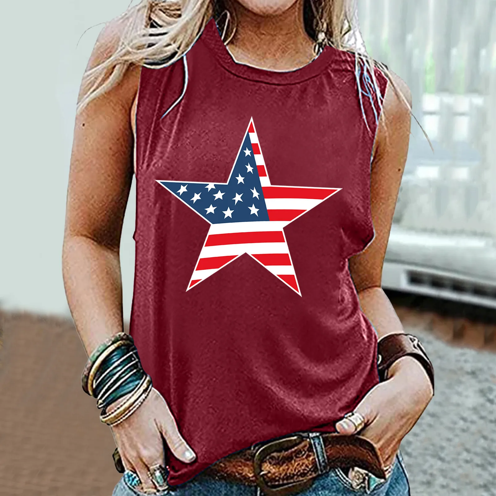 

Женская майка без рукавов, с круглым вырезом и принтом