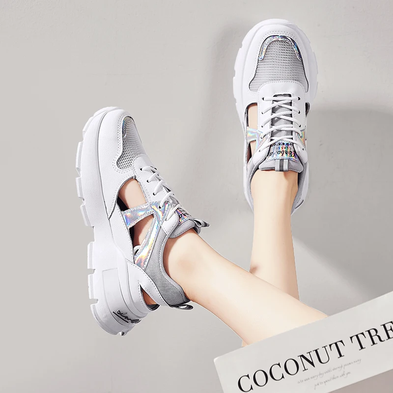 IRQ Женские движущиеся туфли с закрытым носком 20 крутые 24-летние новые летние