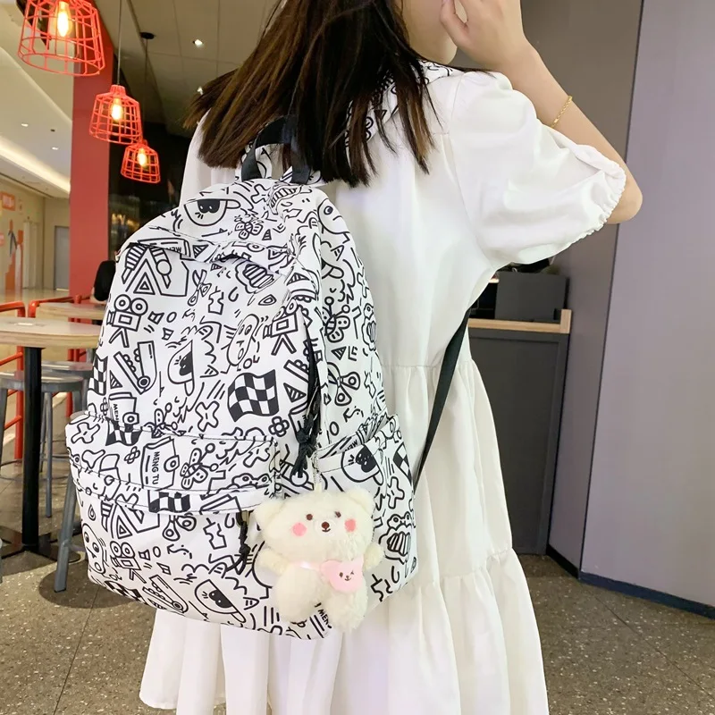 

2022 graffiti print student schoolbag sac de luxe femme casual junior high school students small fresh backpack