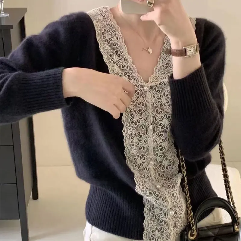 

Vintage Solid Color Elegant Lace Spliced V-Neck Sweaters Autumn Winter All-match Women's Clothing Chic Button Knitted Jumpers