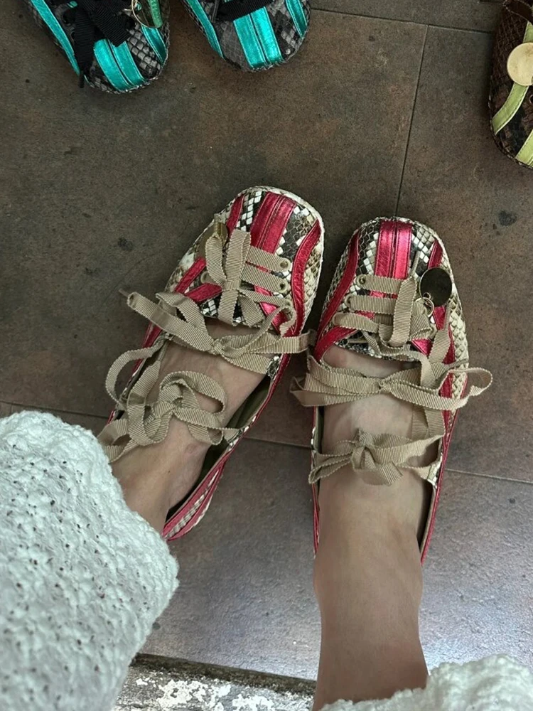 Балетки женские с квадратным носком на плоской подошве