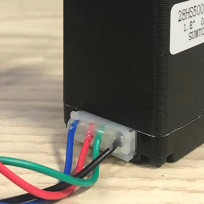 Шаговый двигатель Mini Nema 11 Длина корпуса 50 мм удерживающий момент 10 Н. См ток 0 6 А 28