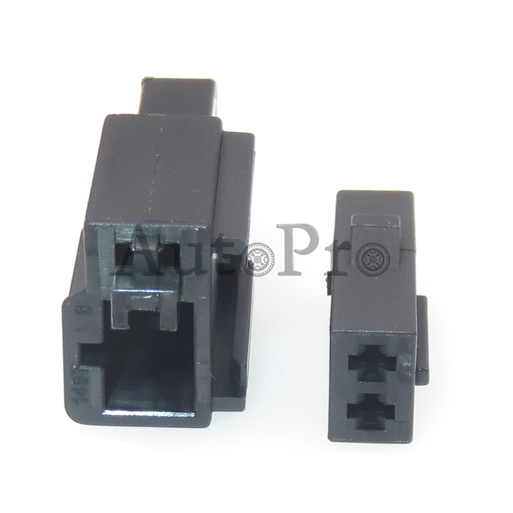 Автомобильная лампа 1J0973119 1J0973332 2 отверстия разблокированная розетка с клеммой