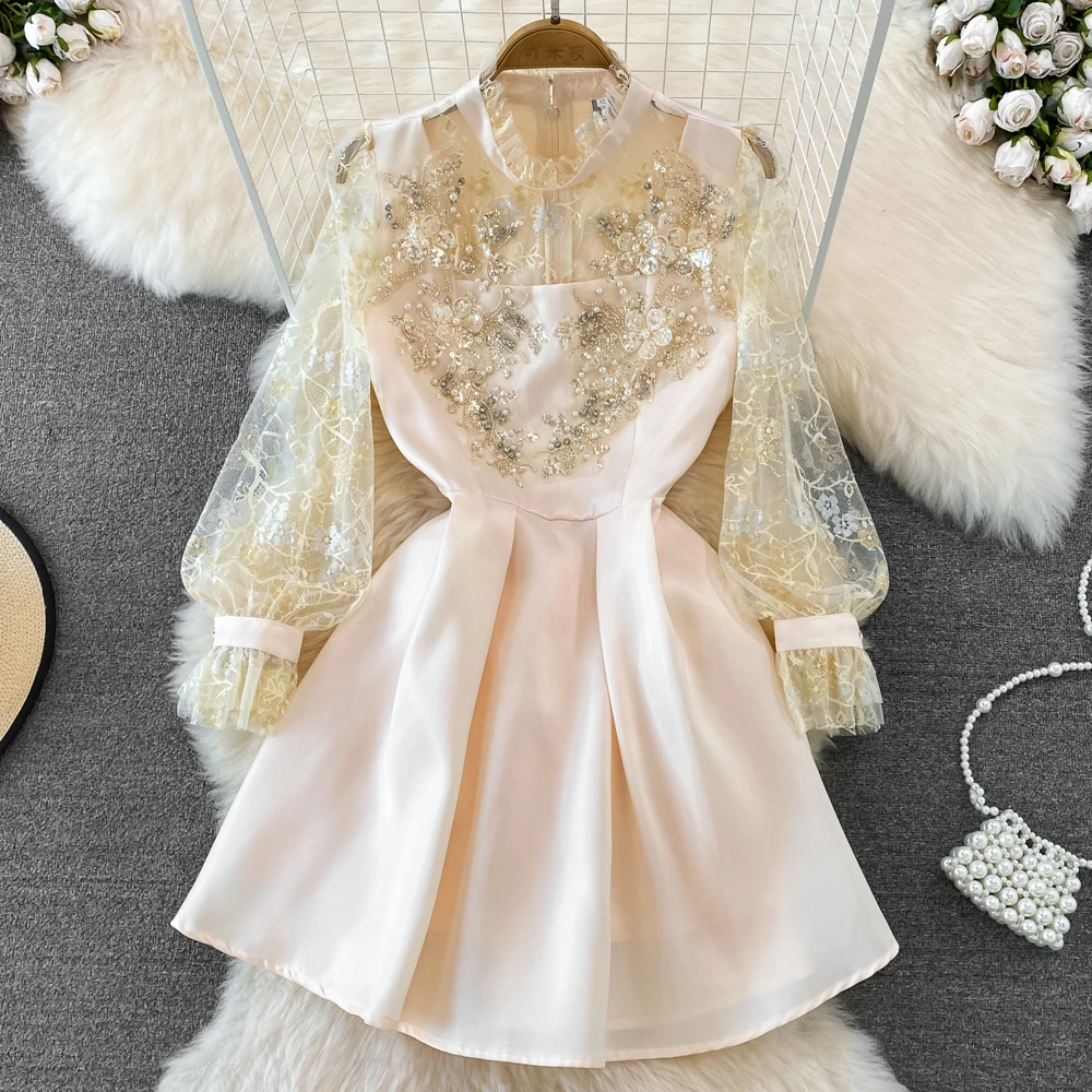 

Vintage Courtly Style Stand-up Collar Long Sleeve Heavy Stitching Bead Mesh Button Patchwork Receiving Waist Slimming Dress