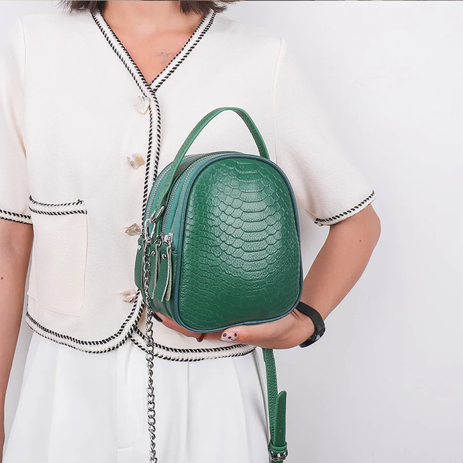 

Women Leather Backpacks For Teenage Girls Chain Female Shoulder Bags Sac a Dos Alligator Travel School Ladies Bagpack Mochilas