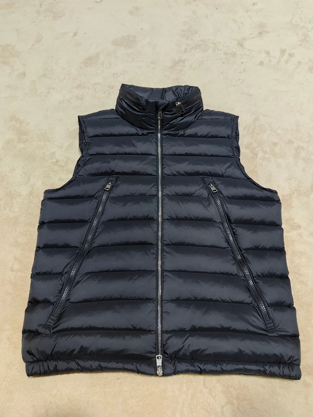 

Men's down vest 2023 new hooded high-end stylish trend warm white duck down multiple sizes available black vest