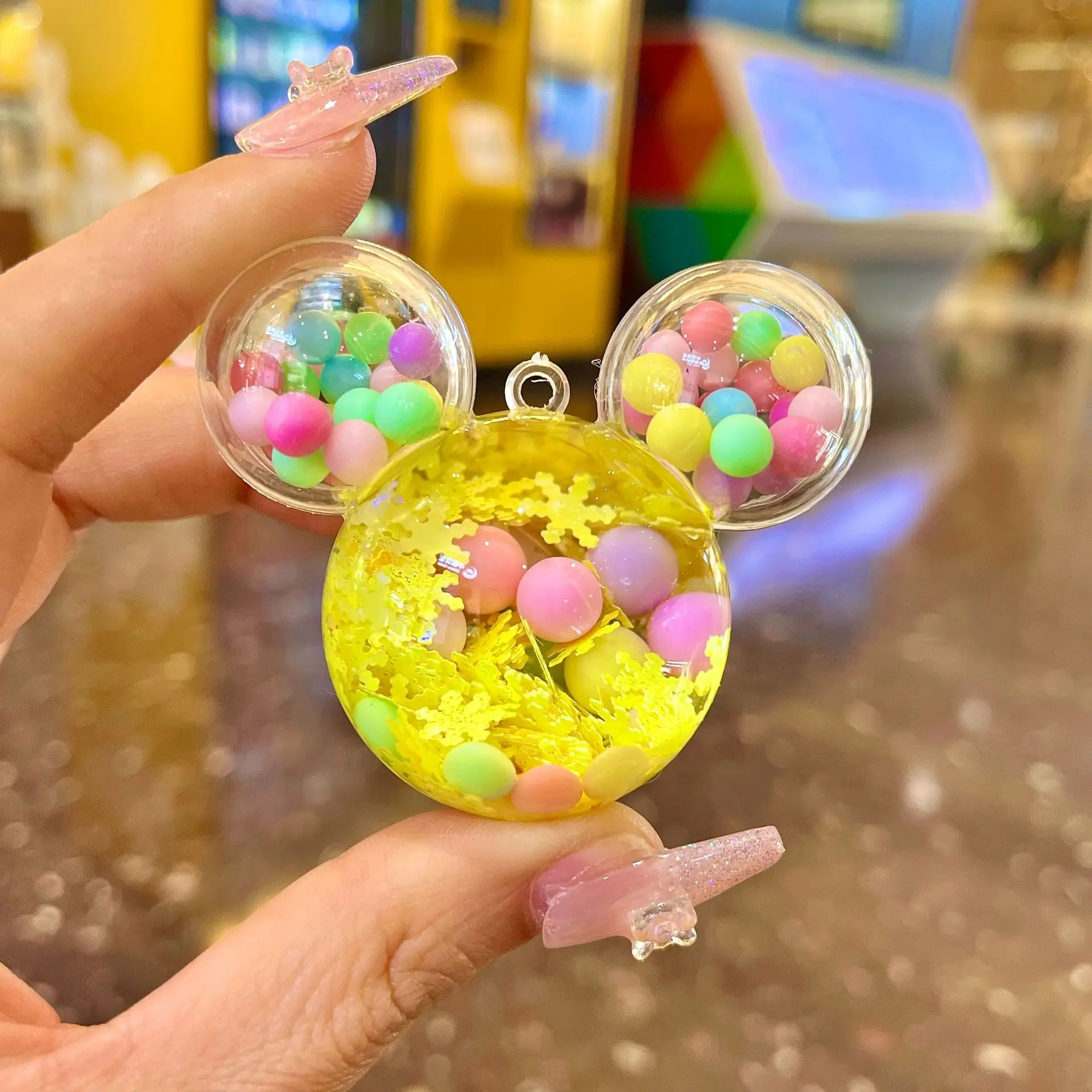 

DIY Colorful Beans Gas Cans Acrylic Luminous Quicksand Bottle Pendant Ornaments Liquid into Oil Keychain Accessories Wholesale