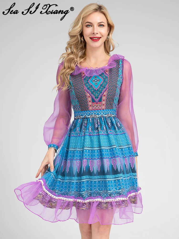 

Женское короткое платье с круглым вырезом и оборками, с рукавом фонарик