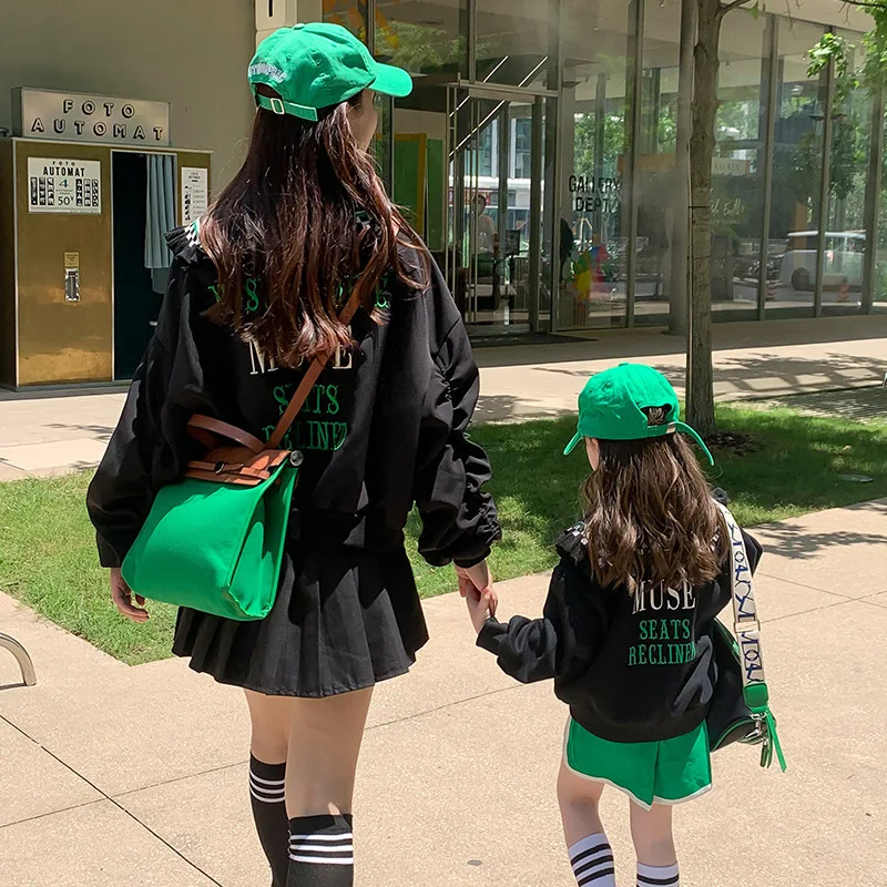 

2022 Autumn Mom And Daughter Jacket Fashion Mother And Baby Girl Winter Clothes Korean Women's Children's Jackets With Zipper