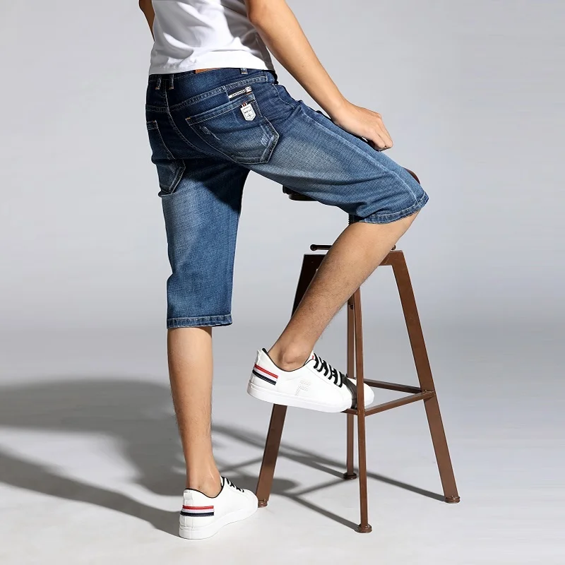 Рисунок 2 - Мужские джинсовые бриджи до колен