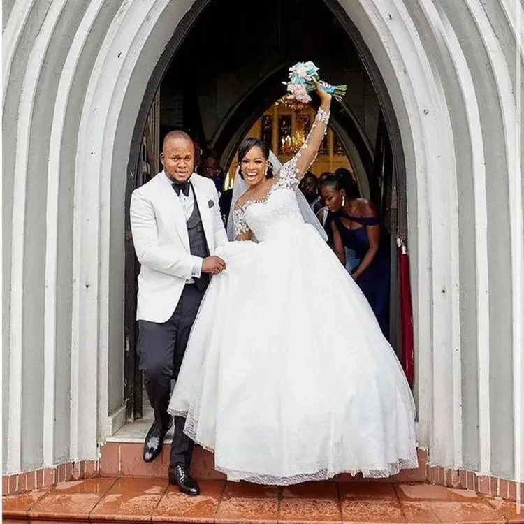 Бальное платье с кружевной аппликацией по индивидуальному заказу свадебные