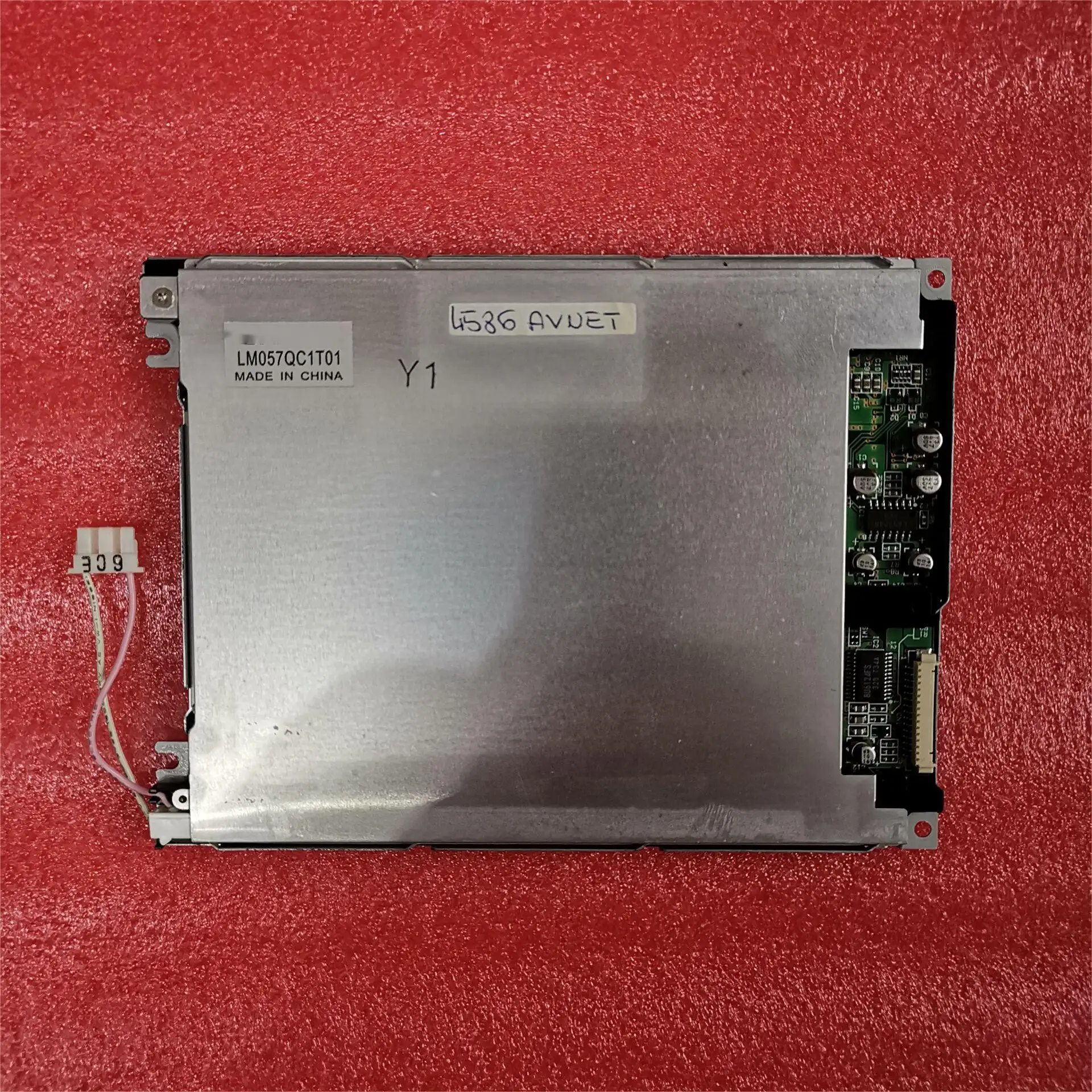 5,7 дюймовая новая Оригинальная промышленная панель LM057QC1T01