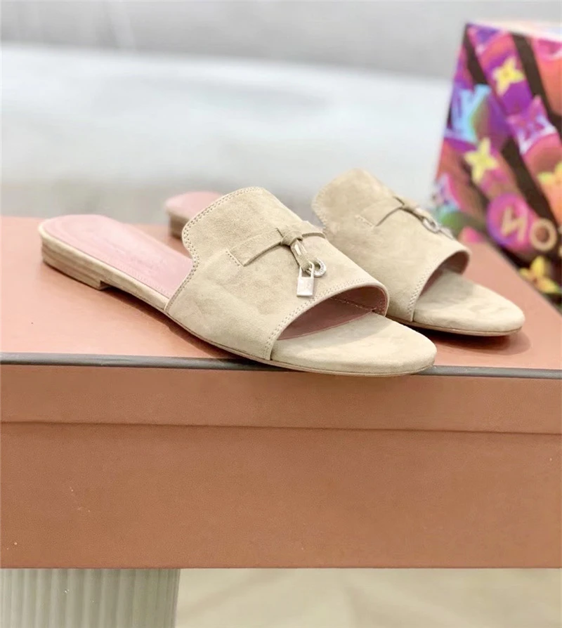 Ostrich Leather Flat Slippers Women Metal Lock Casual Mules Ladies Flip Flops Flat Sandals Slip On Beach Slides Woman Slippers