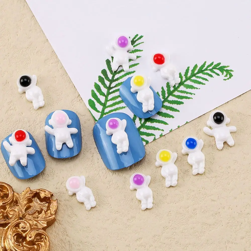 

DIY Manicure Accessories Resin Nail Art Decoration Astronaut Nail Rhinestones Spaceman Nail Art Jewelry 3D Nail Sticker