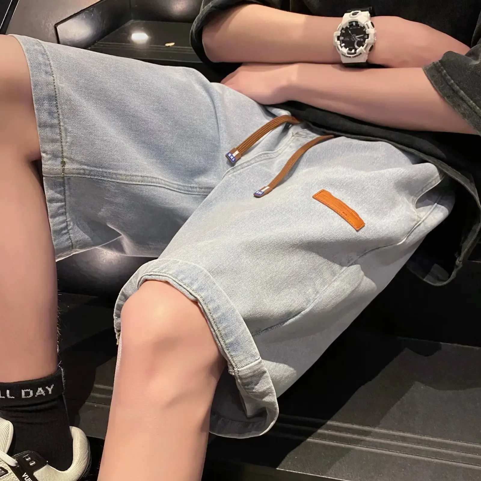 2023 Vintage Style Men's Denim Shorts Loose Fit Distressed American Trendy Fashionable Summer Streetwear