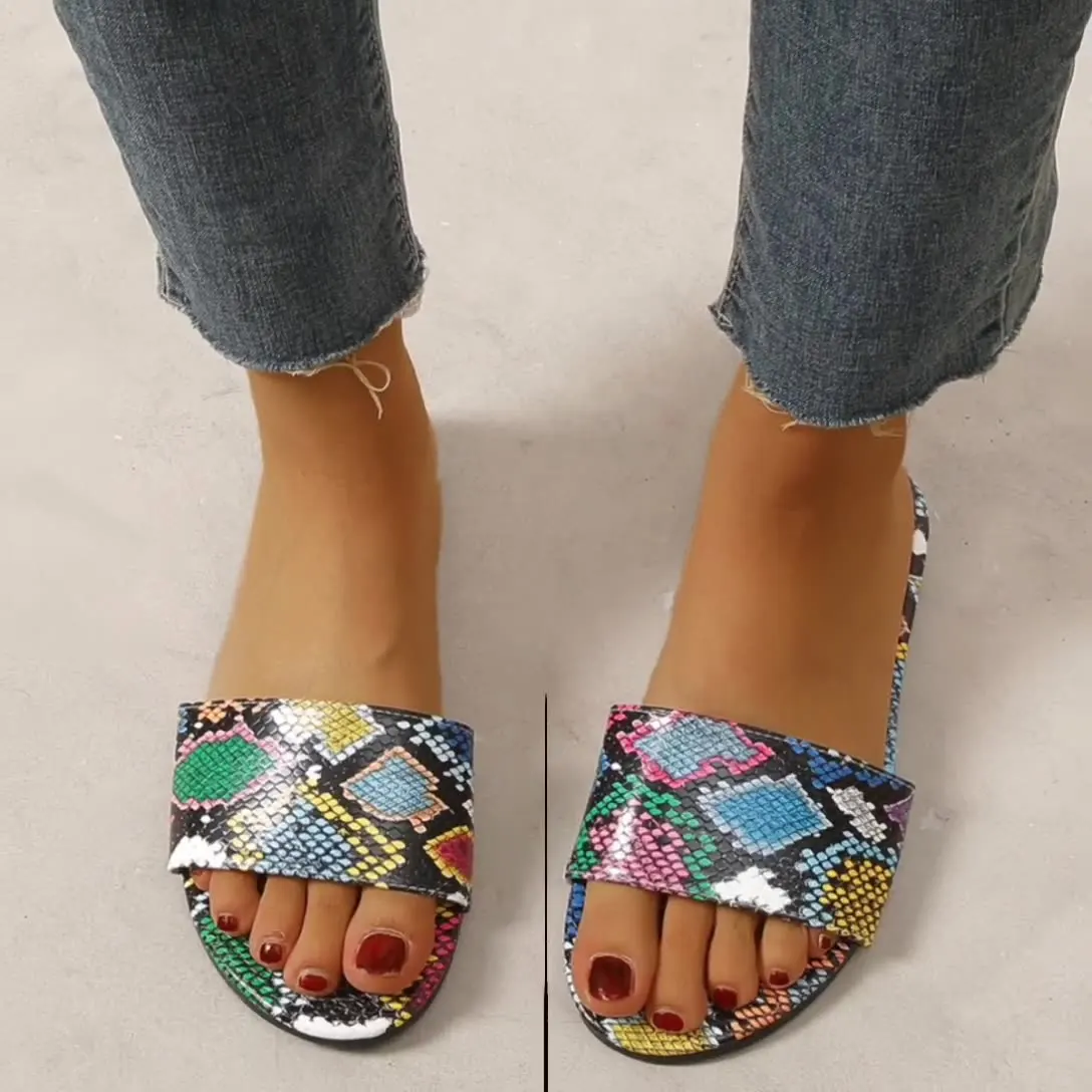 

Shoes Woman 2022 Female Slippers Big Size Rubber Flip Flops Snakeskin New Flat Hawaiian PU Cross-tied Scandals Spring Slides