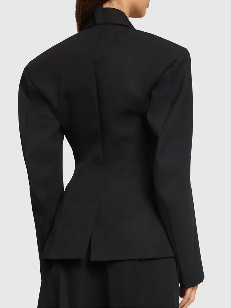 Новая яркая летняя куртка 2024 модная и элегантная официальная с поясом украшением