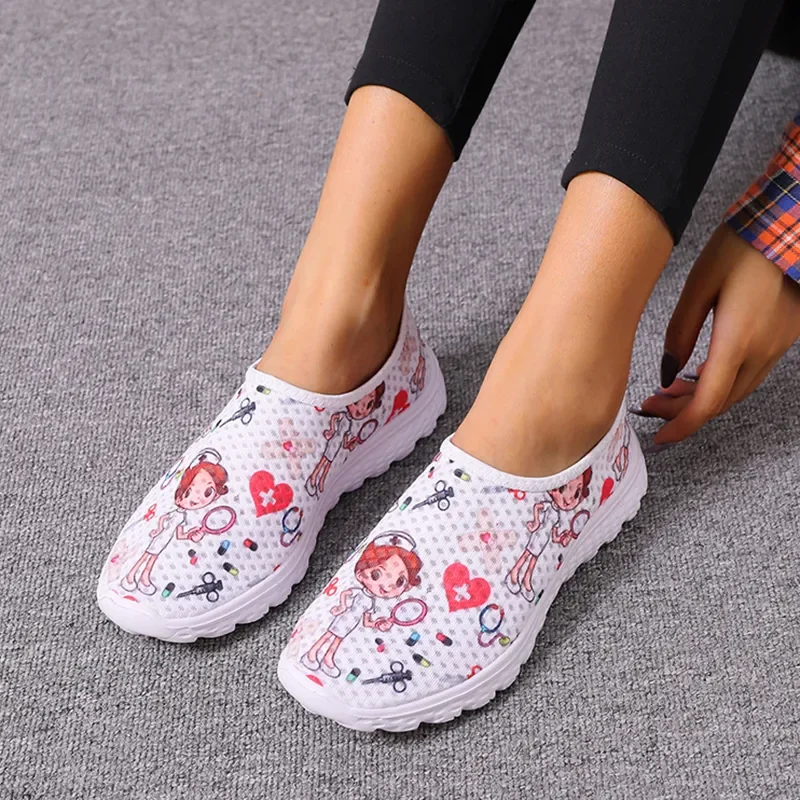 

Nurse Shoes Women Print Breathable Sneakers Woman Slip-on Light Non-slip Flats Ladies Soft Bottom Casual Sports Shoes
