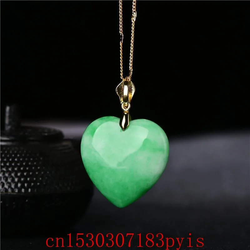 

Ожерелье из серебра 925 пробы с натуральным Изумрудом и нефритом