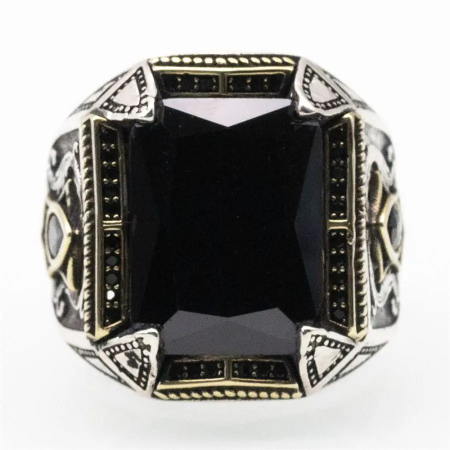 Оригинальное мужское кольцо с черным кубическим цирконием в турецком стиле