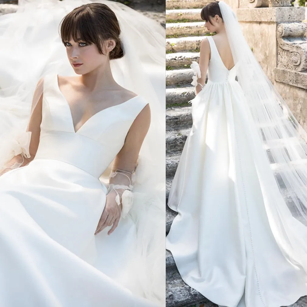 

V-neck Satin A-Line Wedding Dresses for Women Simple Sleeveless Bride Bridal Gown Vestidos De Novia