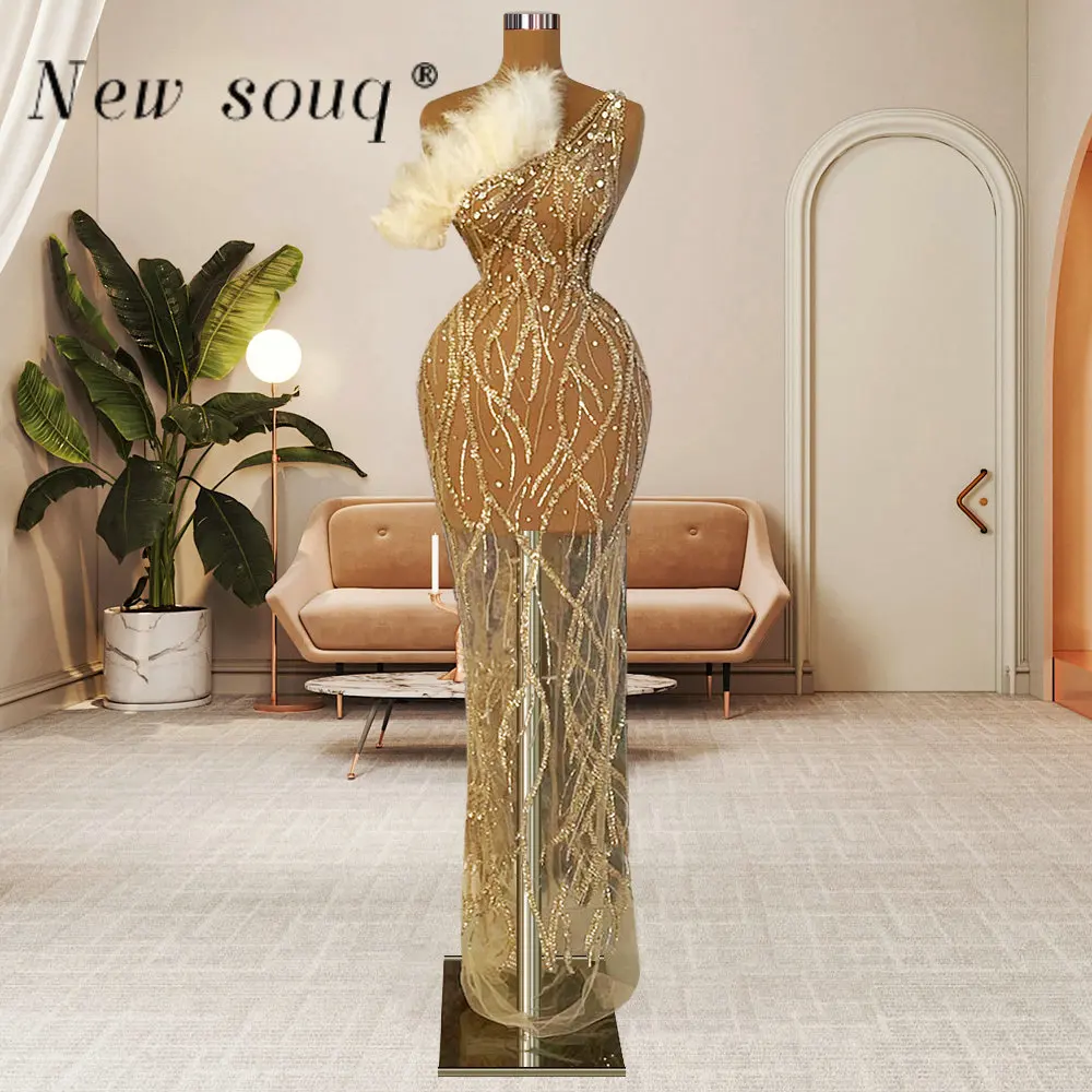 

Nude One Shoulder Mermaid Evening Dresses Feathers Sheer Long Fitted Glitter Sequin Porm Girls Gowns Formal Event Outfits