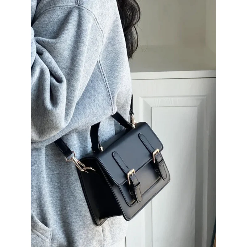 

2023 New Trendy Small Bag Women's Messenger Bag High-Grade Western Style Simple Textured Shoulder Messenger Bag