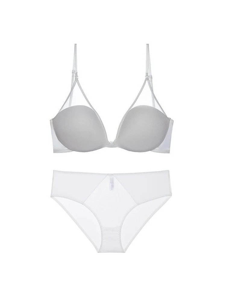 Привлекательный бюстгальтер на бретелях сзади черный без косточек и с U-образным