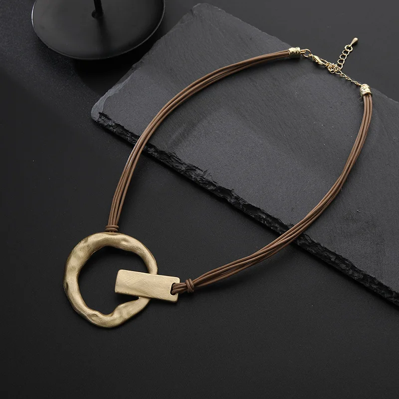 Модные оригинальные ожерелья для женщин черная кожаная оригинальная цепочка