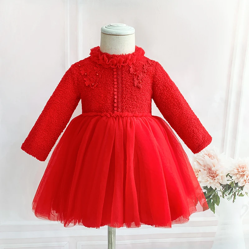 

Детское флисовое платье с кружевным воротником и тюлем