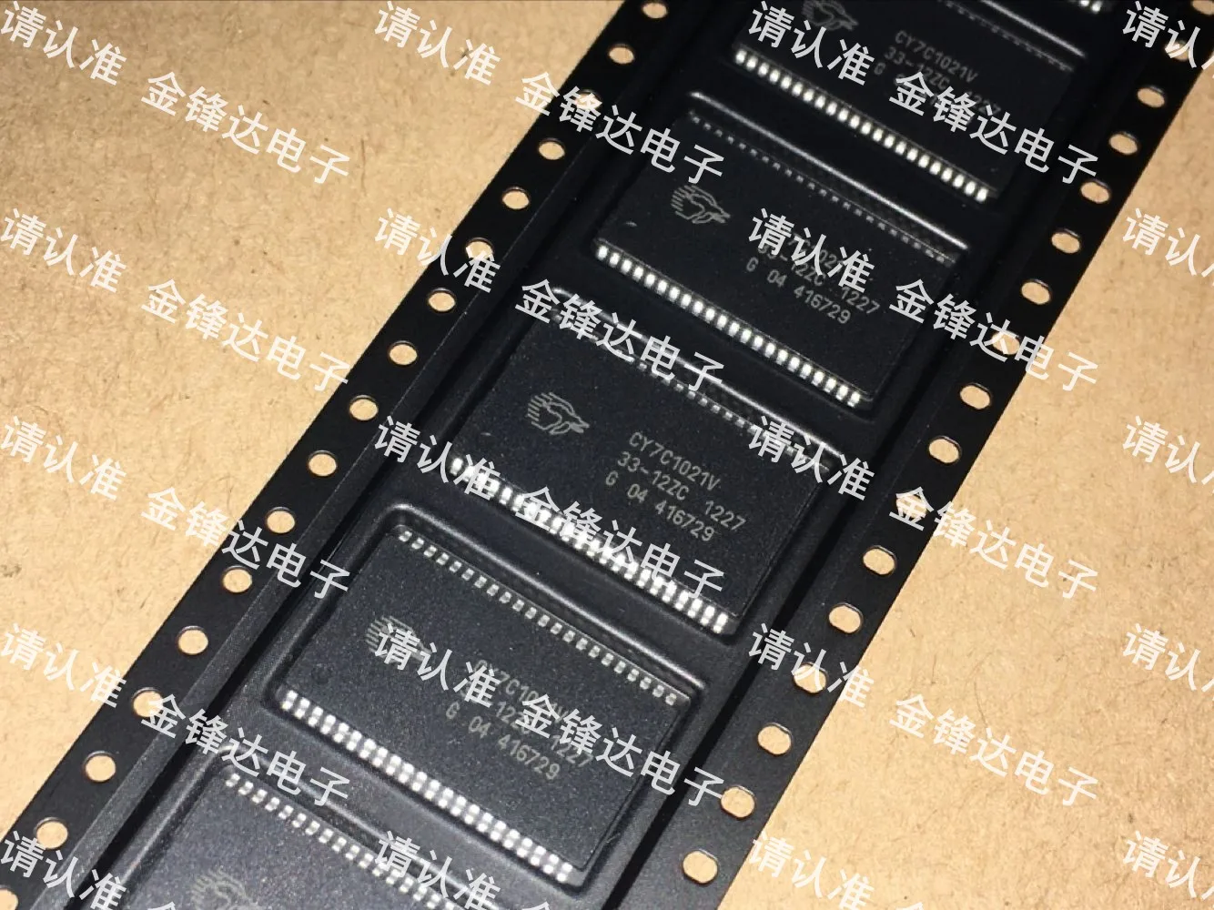 

5PCS/LOT CY7C1021DV33-10ZSXI /CV33-12ZXI /CV33-15ZXC /BV33L-15ZI