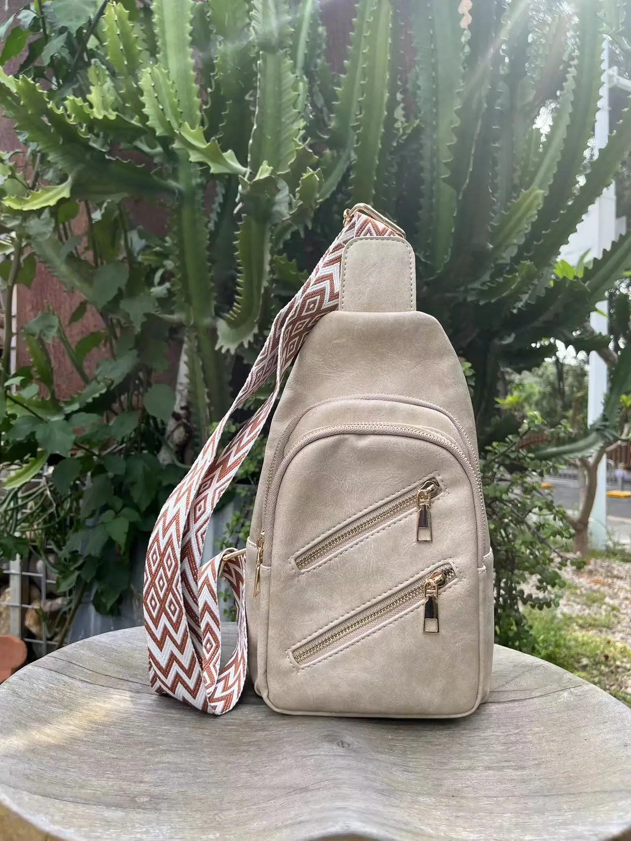 2023 Women Vintage Sling Bag PU Leather Bags Double Zipper Large Capacity Chest Bag Wide Strap Crossbody Bag Shoulder Bag