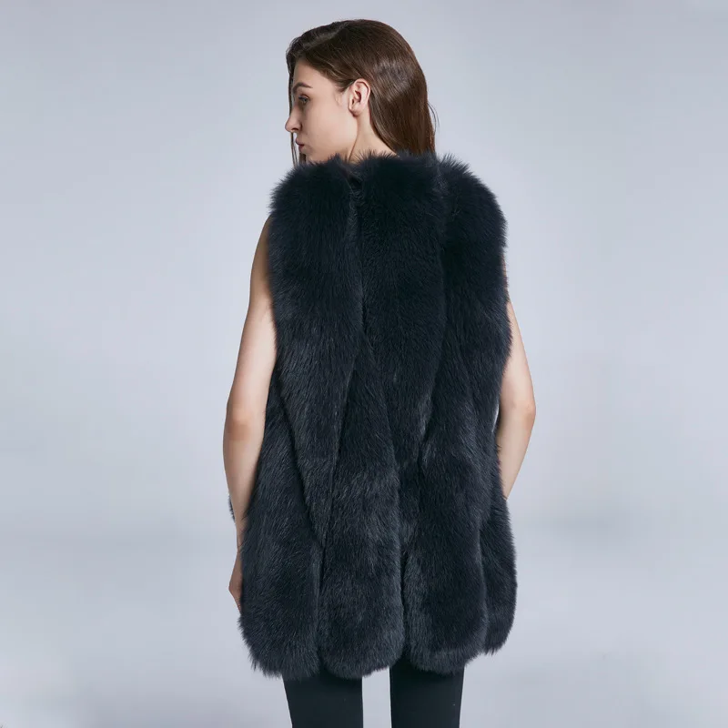 Рисунок 4 - Цельный жилет из лисьего меха