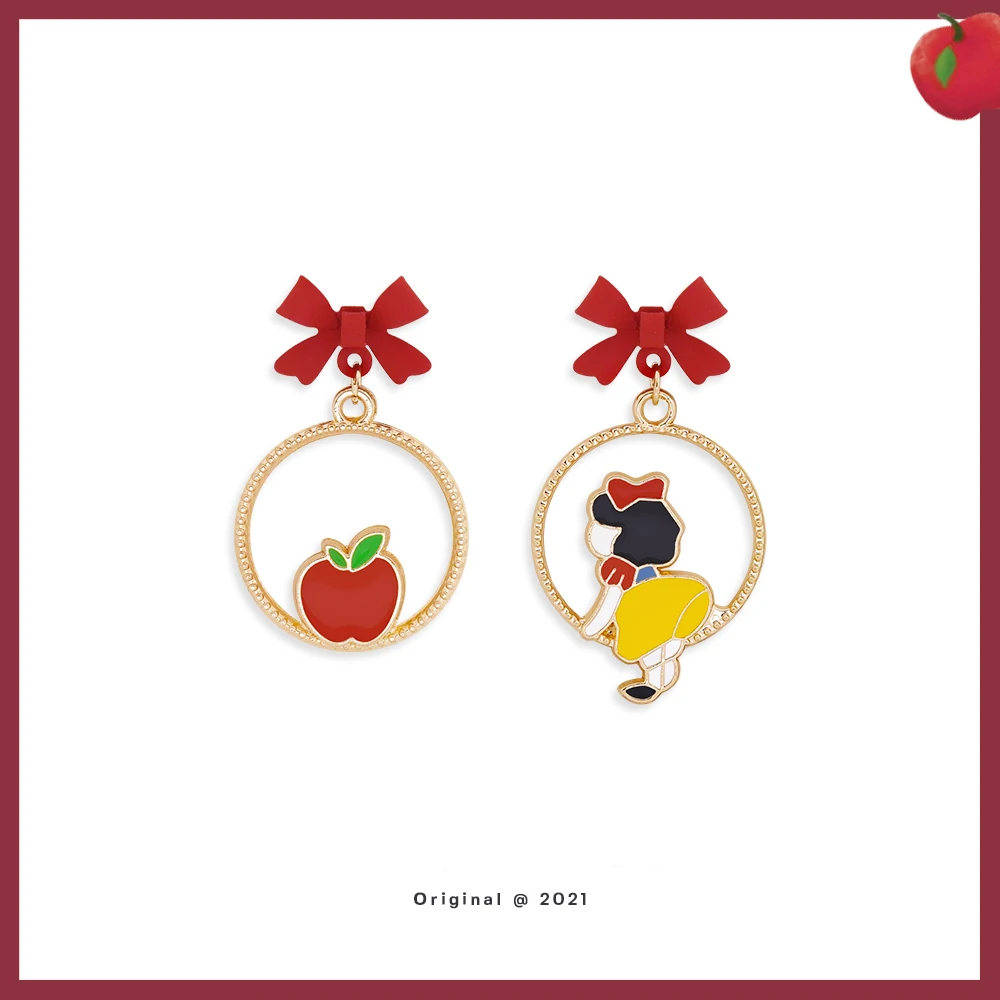 

Пара сережек-гвоздиков из серебра 925 пробы в виде беглецов