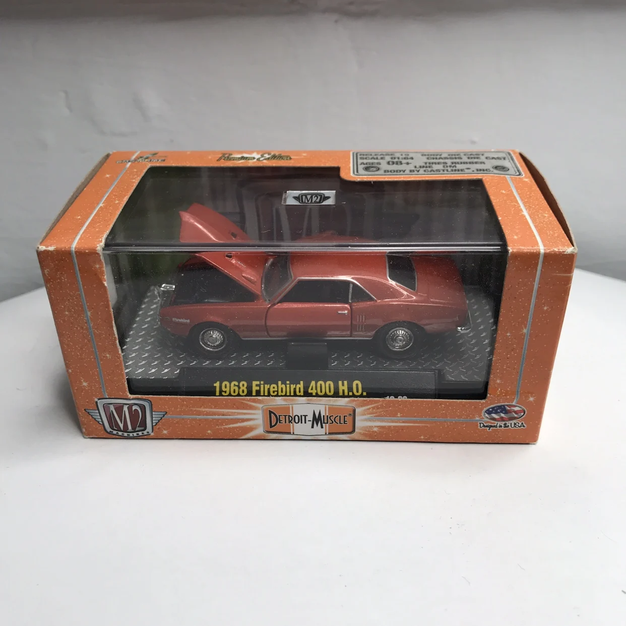 

M2 machines1:64 1968 firebird 400 Collector Edition Metal Model