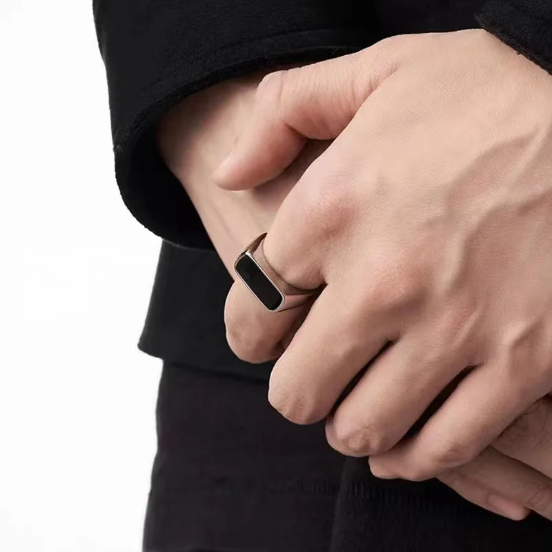 

New Fashion Trend Unique Design Geometric Exquisite Black Stone Glossy Ring Men and Women Couple Jewelry Party Gift Wholesale