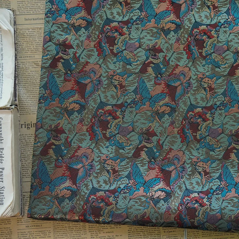 Картина маслом стильная абстрактная бабочка жаккардовая парчовая ткань модный