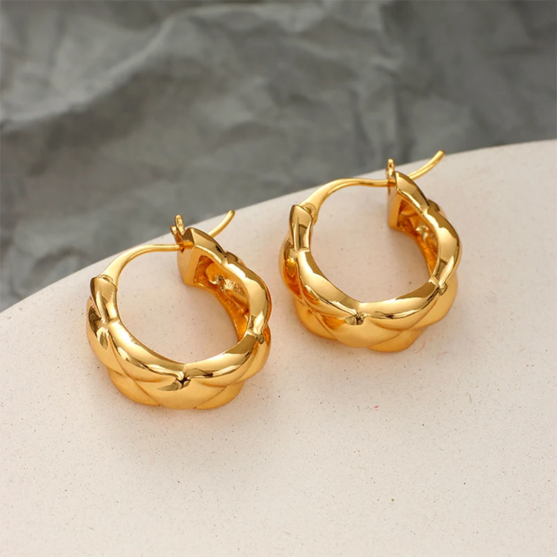 

Fashion Gold Metal Circle Round Hoop Earrings Vintage Ear Buckle Earrings for Women Jewelry Gift