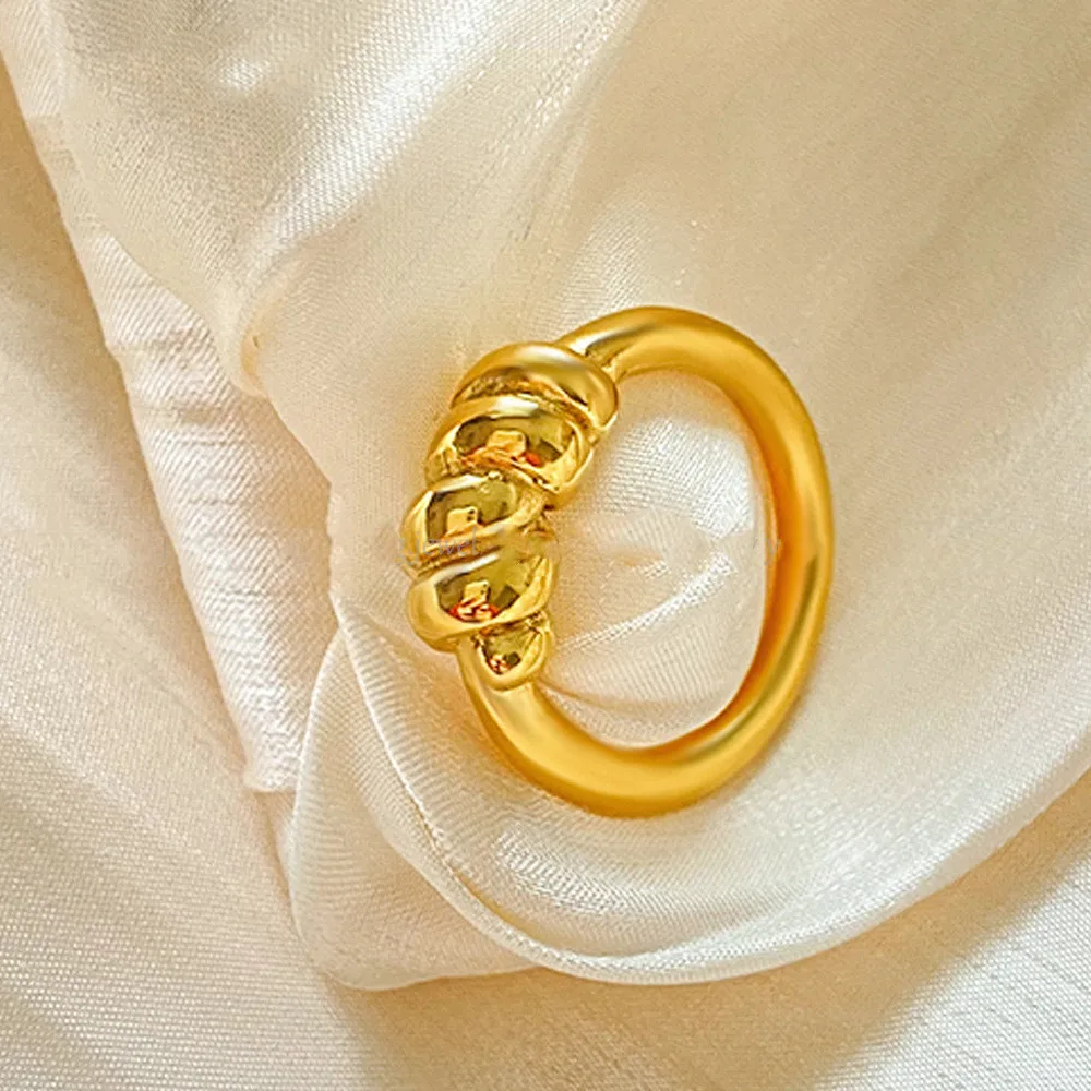 

New Rope Twist Chain Braid Texture Design Gold Ring For Lady Stainless Steel Fine Polished Ring Minimalist Tarnish Free Jewelry