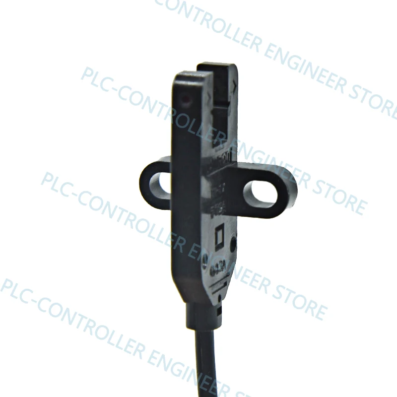 

New In Box PLC Controller 24 Hours Within Shipmen EE-SX871A