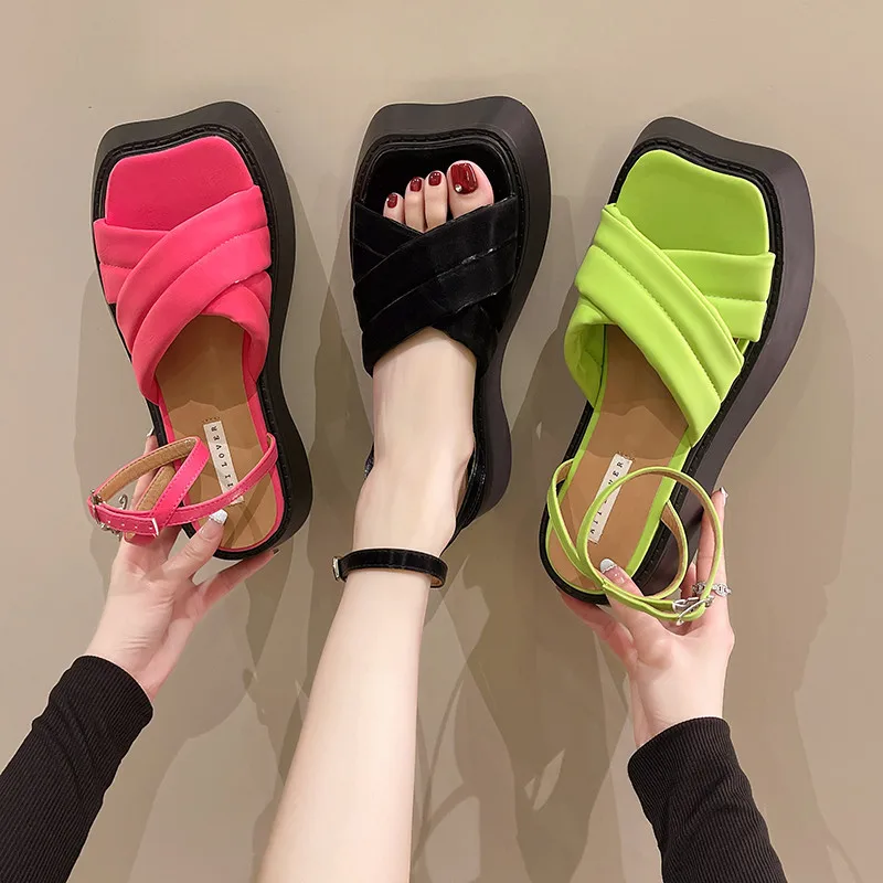 

Clogs With Heel All-Match Med 2022 Sandals Womens Wedges Anti-Skid Suit Female Beige Summer Shoes Thick Medium New Platform Fash