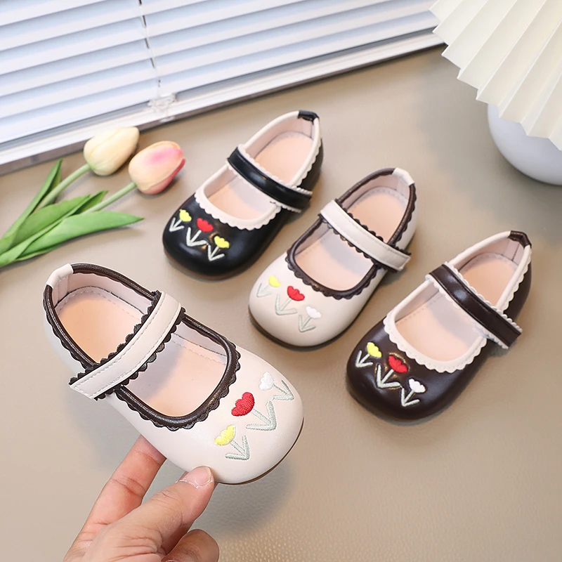 

2023 New Simple Non-slip Girls Leather Shoes Drop Shipping PU Flowers Embroidery Kids Fashion Square-toe Children Casual Shoes
